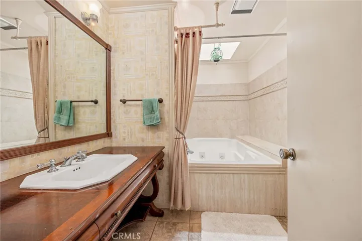 Upstairs Bathroom