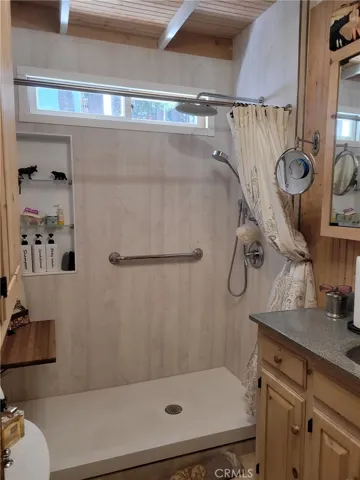 447 Valley, Crestline, California 92325