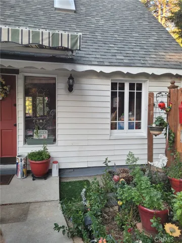 447 Valley, Crestline, California 92325