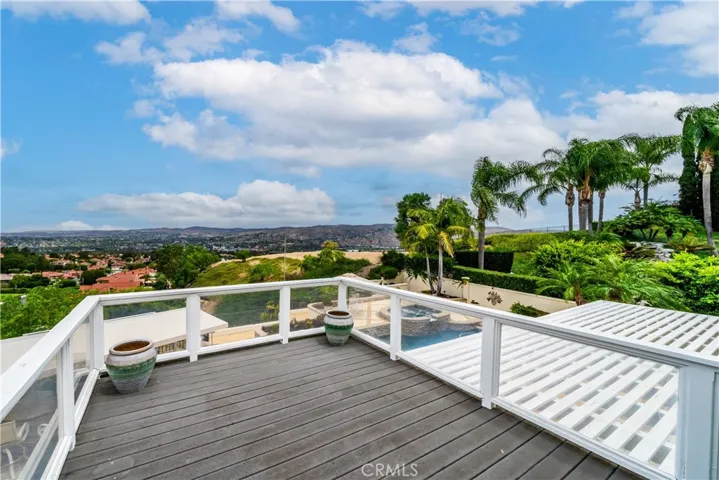 7801 E Bridgewood Drive E, Anaheim Hills, California 92808