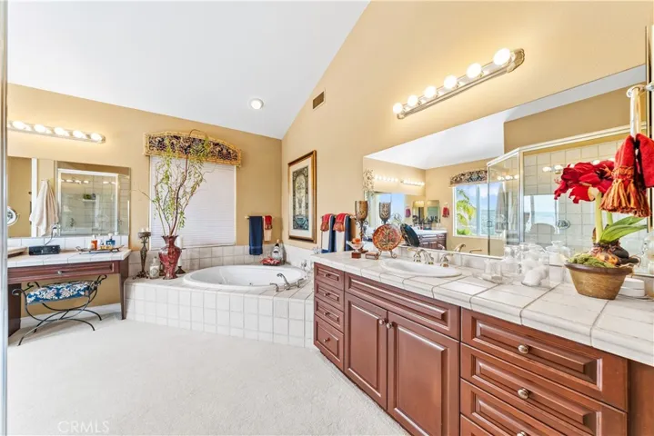 7801 E Bridgewood Drive E, Anaheim Hills, California 92808