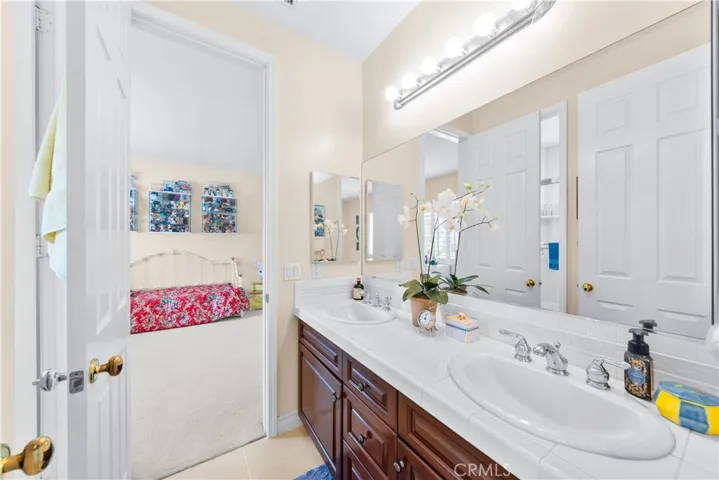 7801 E Bridgewood Drive E, Anaheim Hills, California 92808