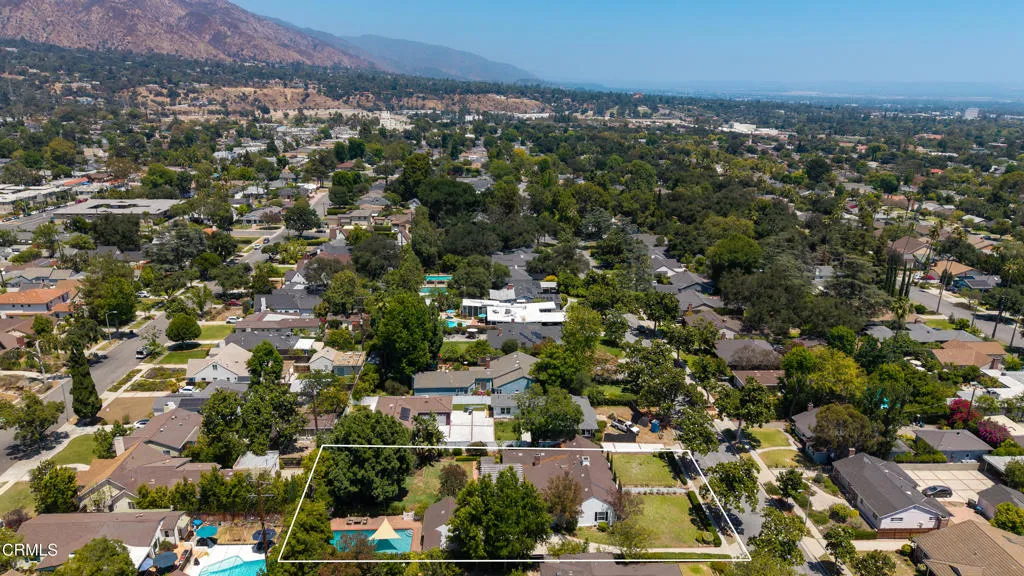 SSR_2067EastWoodlyn_066_FLEXMLS