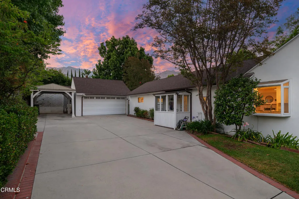 SSR_2067EastWoodlyn_082_FLEXMLS