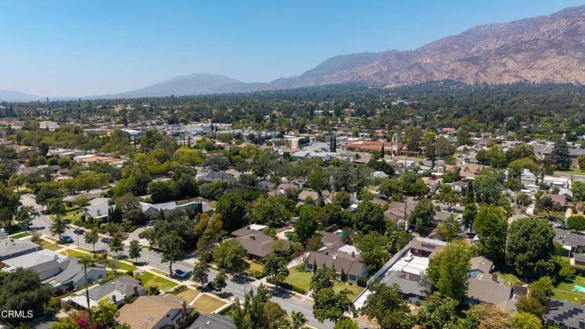 SSR_2067EastWoodlyn_071_FLEXMLS