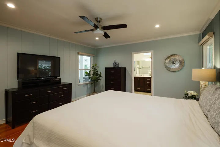 SSR_2067EastWoodlyn_032_FLEXMLS