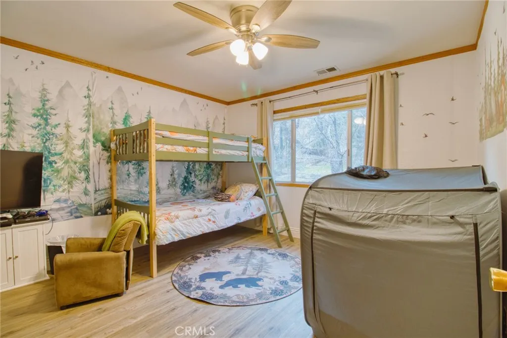 Upper bedroom 2