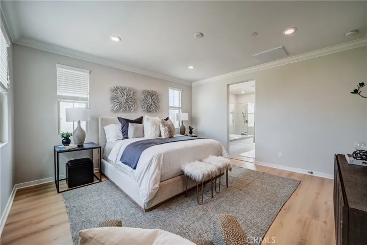 159 Newington, Irvine, California 92618