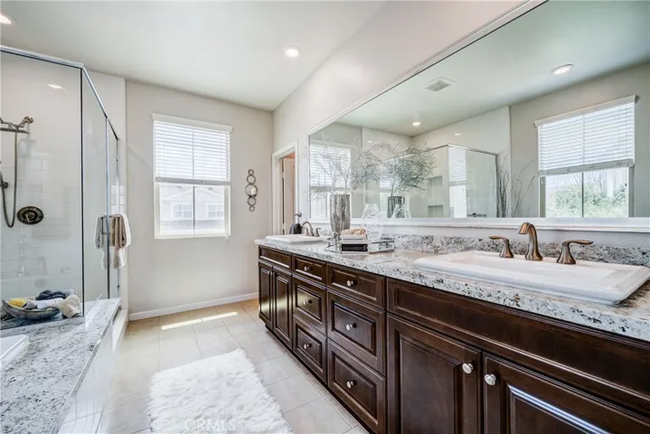 159 Newington, Irvine, California 92618