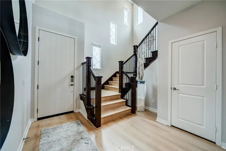 159 Newington, Irvine, California 92618