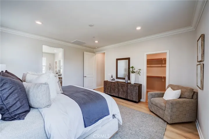 159 Newington, Irvine, California 92618