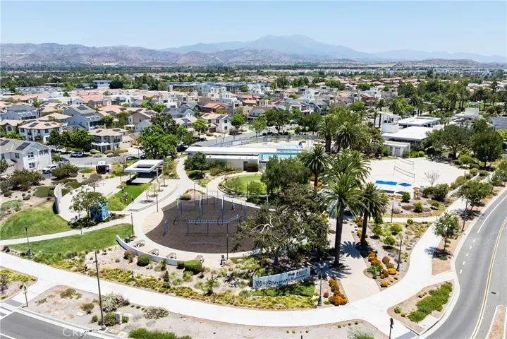159 Newington, Irvine, California 92618