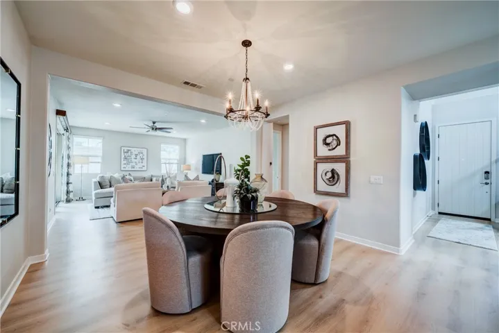 159 Newington, Irvine, California 92618