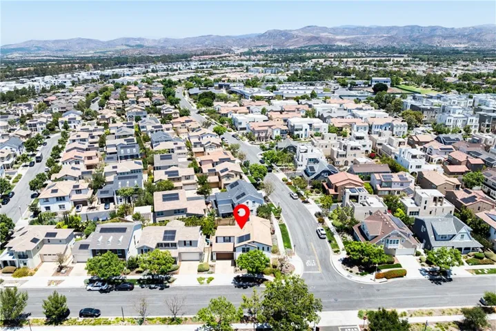 159 Newington, Irvine, California 92618