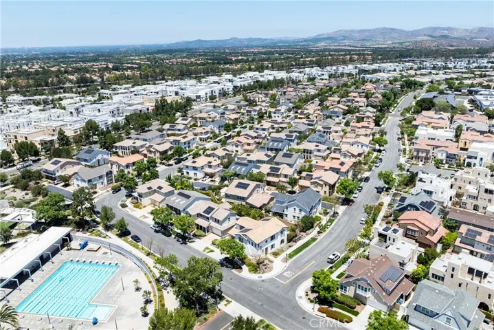159 Newington, Irvine, California 92618