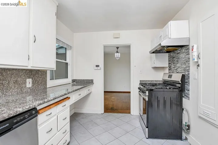 929 31st Street, Richmond, California 94804-1101
