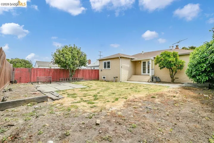 929 31st Street, Richmond, California 94804-1101