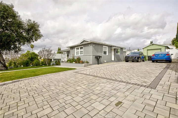 Drive Way