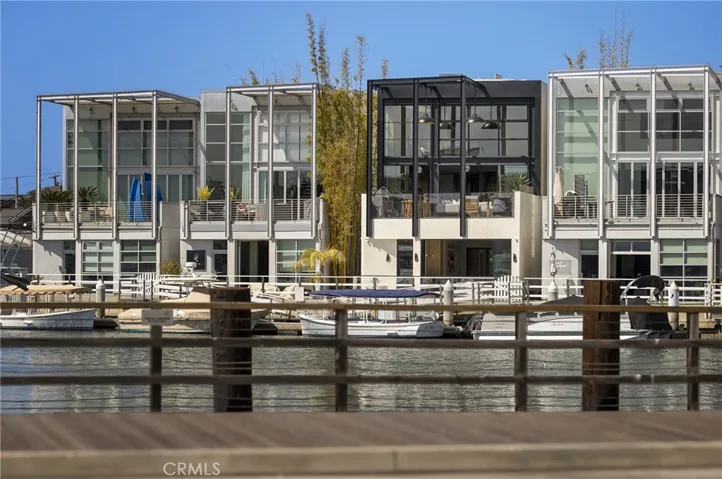 2910 Lafayette Avenue, Newport Beach, California 92663