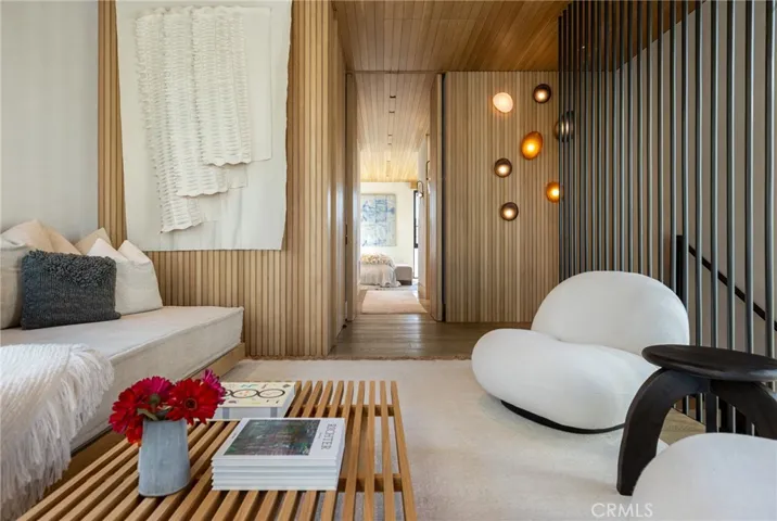 2910 Lafayette Avenue, Newport Beach, California 92663