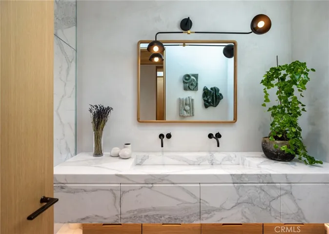 2910 Lafayette Avenue, Newport Beach, California 92663