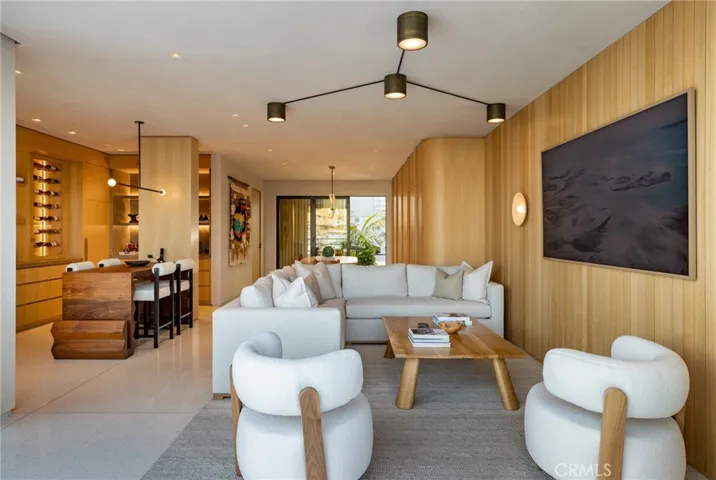 2910 Lafayette Avenue, Newport Beach, California 92663