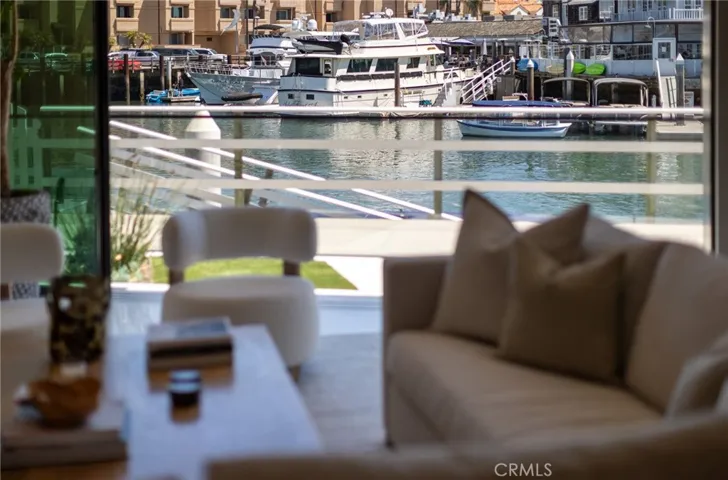 2910 Lafayette Avenue, Newport Beach, California 92663