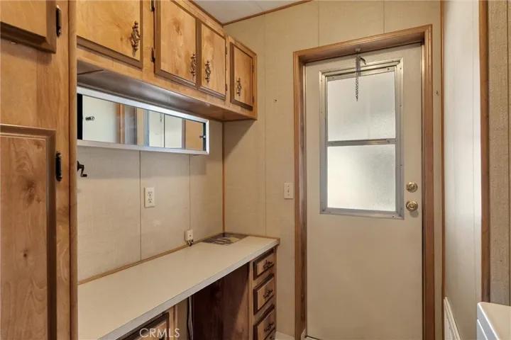 Laundry utility room