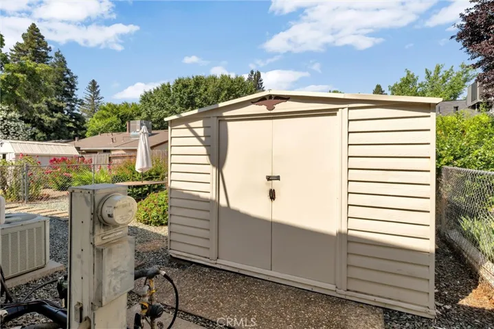 Garden shep for storage or shop