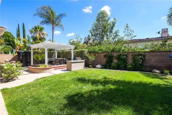14 Buellton, Irvine, California 92602