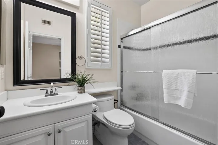 14 Buellton, Irvine, California 92602