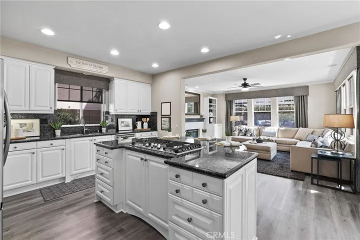14 Buellton, Irvine, California 92602