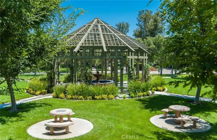 14 Buellton, Irvine, California 92602