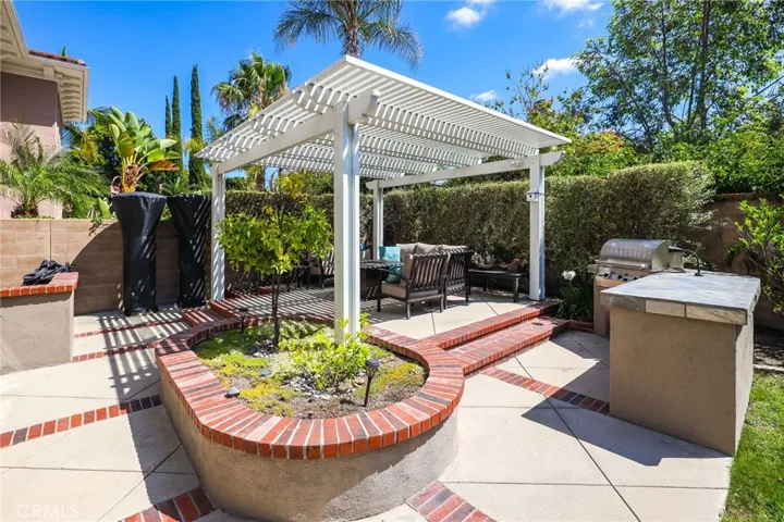 14 Buellton, Irvine, California 92602
