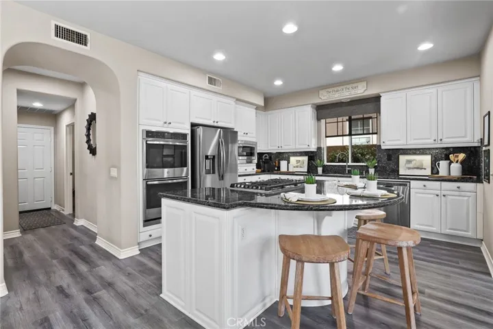 14 Buellton, Irvine, California 92602