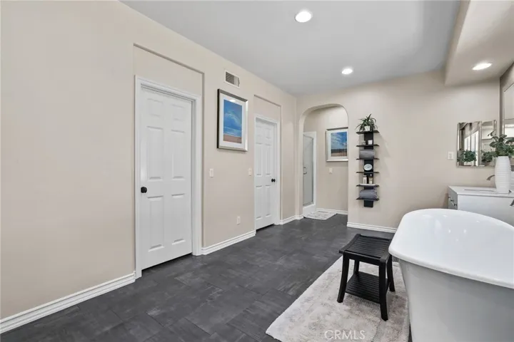 14 Buellton, Irvine, California 92602