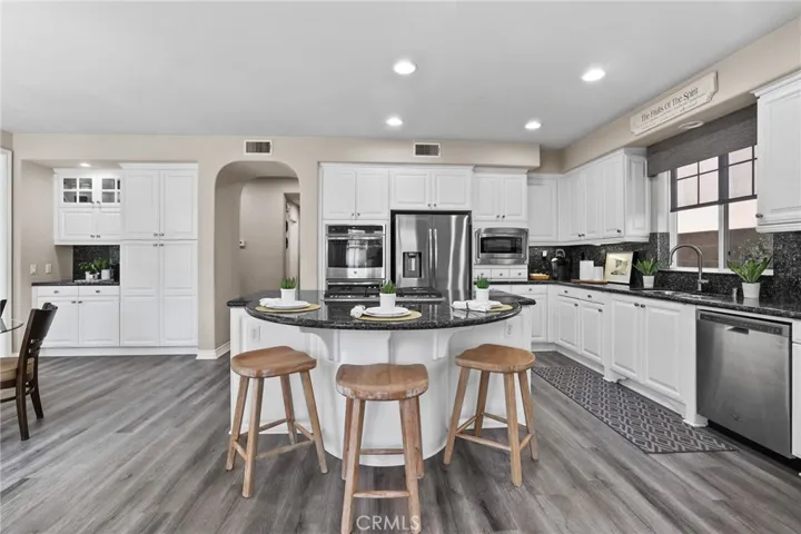 14 Buellton, Irvine, California 92602