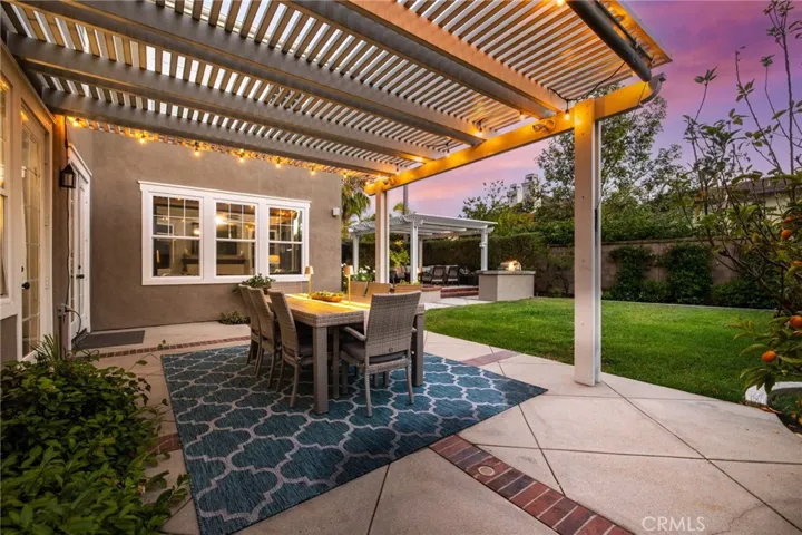 14 Buellton, Irvine, California 92602