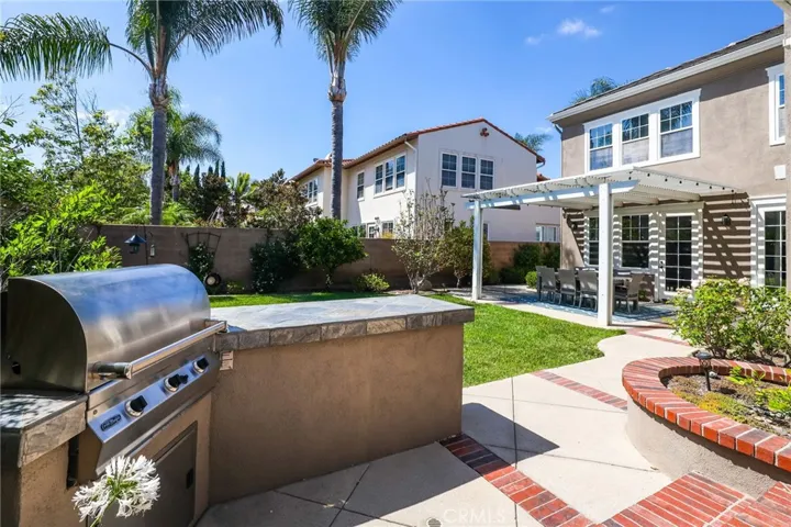 14 Buellton, Irvine, California 92602