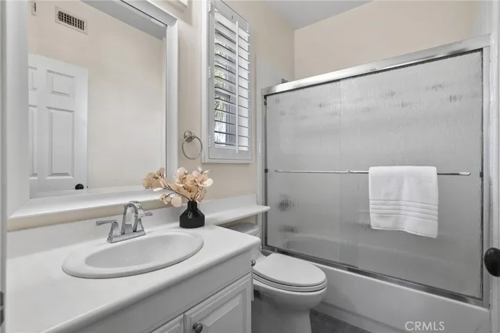 14 Buellton, Irvine, California 92602