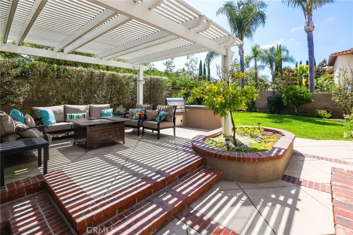 14 Buellton, Irvine, California 92602