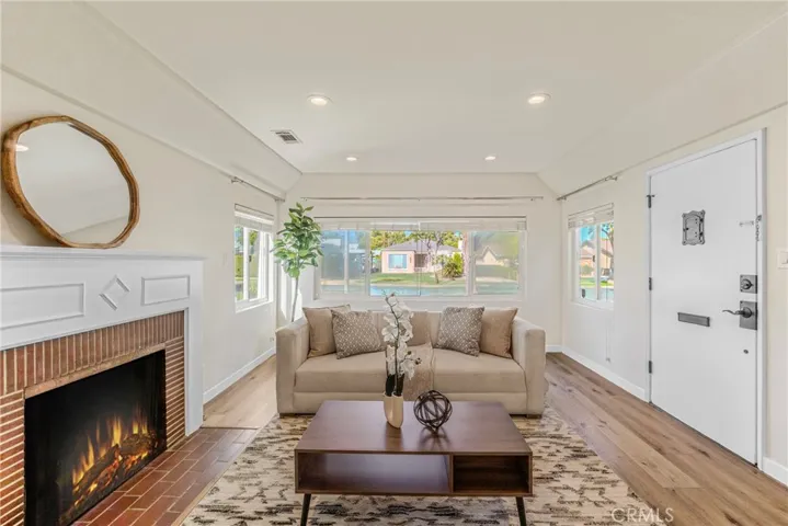 Living Room facing front