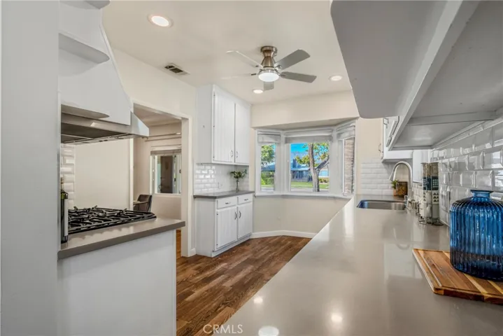 Kitchen with breakfast nook