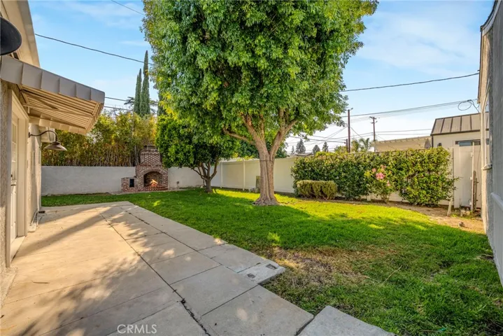 1123 Florence, Burbank, California 91505
