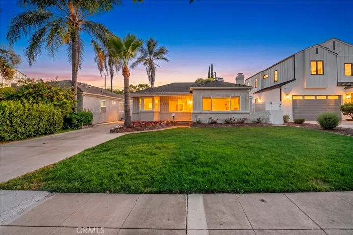 1123 Florence, Burbank, California 91505