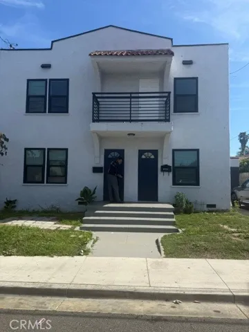 FRONT OF THE HOUSE
