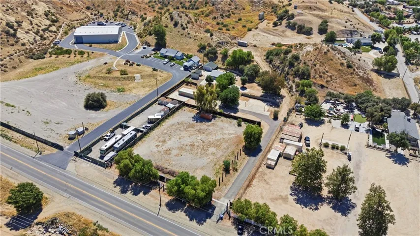 16166 Sierra Highway, Canyon Country, California 91390