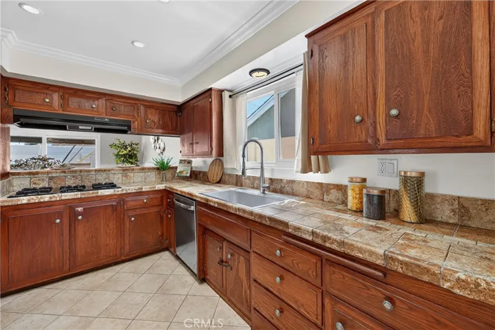 Plenty of cabinet space in this kitchen