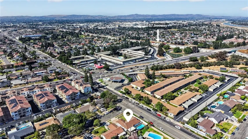 Minutes from the 57 fwy with easy access to the 55 and the 91 fwys.