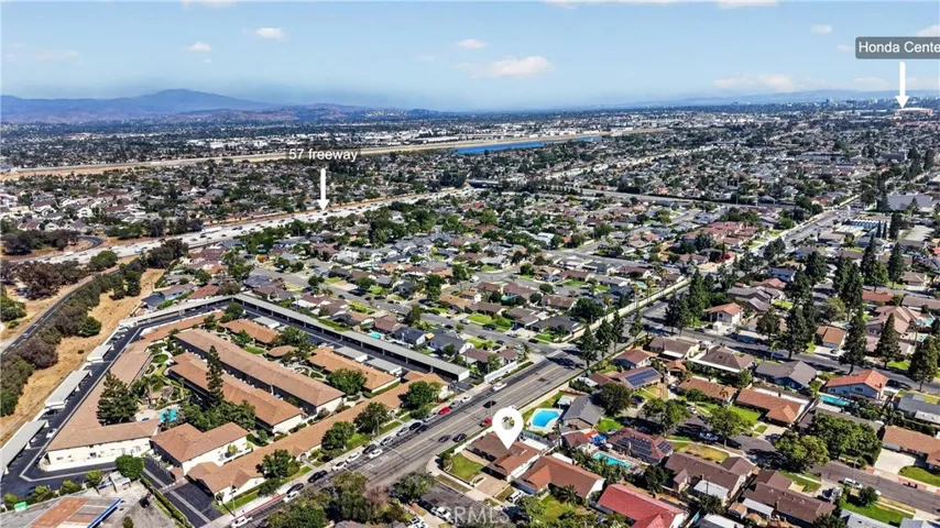 2458 E Powhatan, Anaheim, California 92806